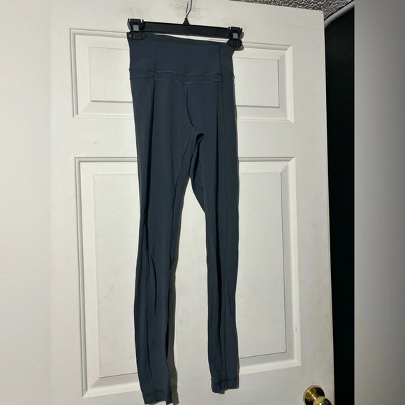 Lululemon Pushing Limits 7/8 Tight (Nulu 25") - Picture 2 of 5